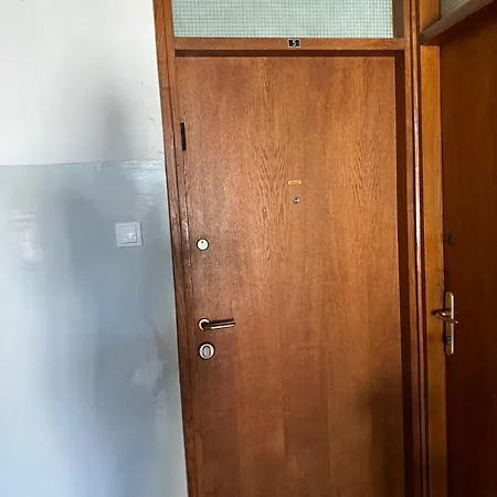 Diem In By Ta Leut Agency * زادار